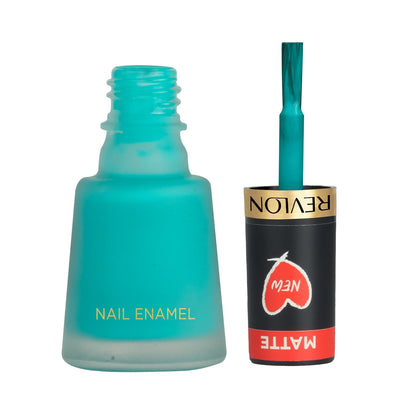 🎁 Revlon Super Lustrous™ Nail Enamel (Discount)